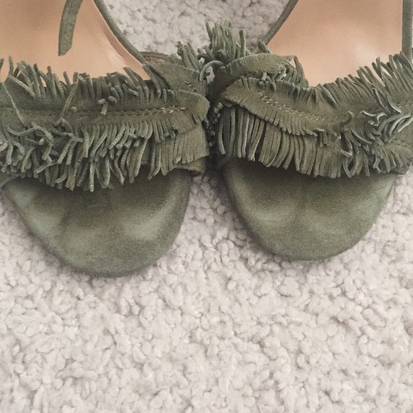Banana Republic Bryn Feather-Fringe Heels in 7.5 - Picture 6 of 8